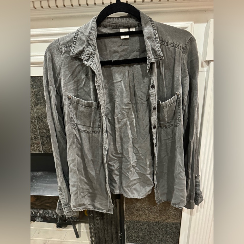 BP Gray Button Down Shirt - Size Medium - Great Condition